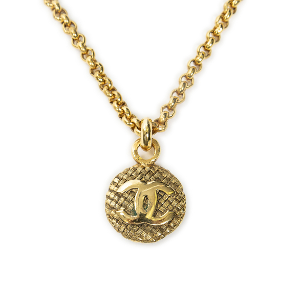 Chanel CC Quilted Round Pendant ChainNecklace - Picture 2 of 3